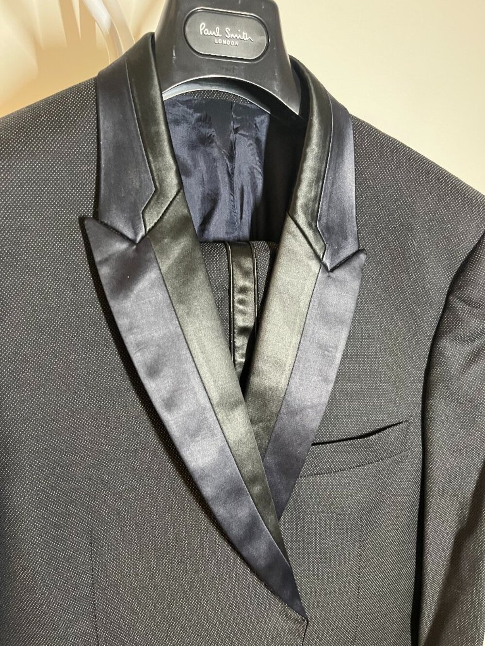 Paul Smith London Tuxedo Suit – Super Slim Fit – Made in Italy – 100% Wool